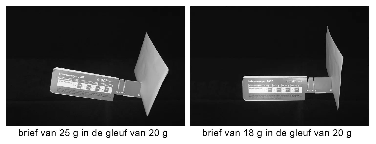 brief van 25 g in de gleuf van 20 g brief van 18 g in de gleuf van 20 g